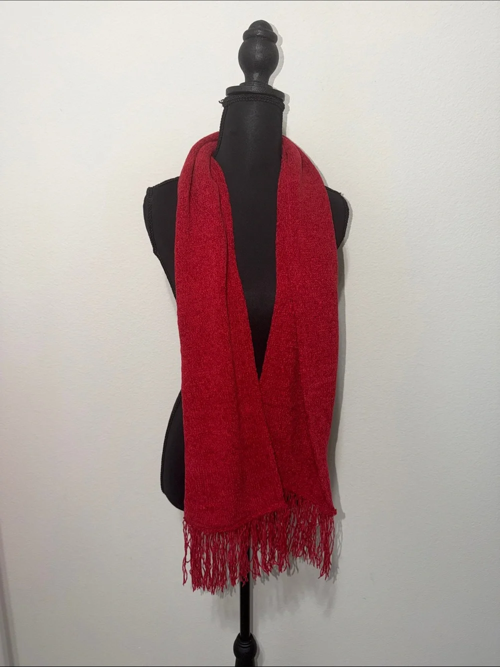 NWOT Covington Red Fringe Scarf, beanie and gloves for Women